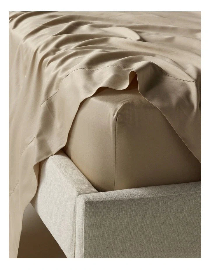 Fitted Bed Sheet Set - Golden (500 Thread Count)