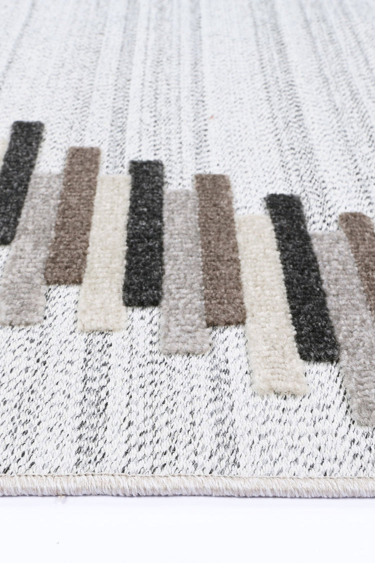 Nefeli Beige Cream Diamond Rug