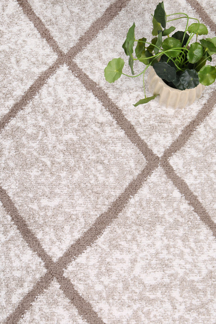 Windjana Diamond Latte Rug