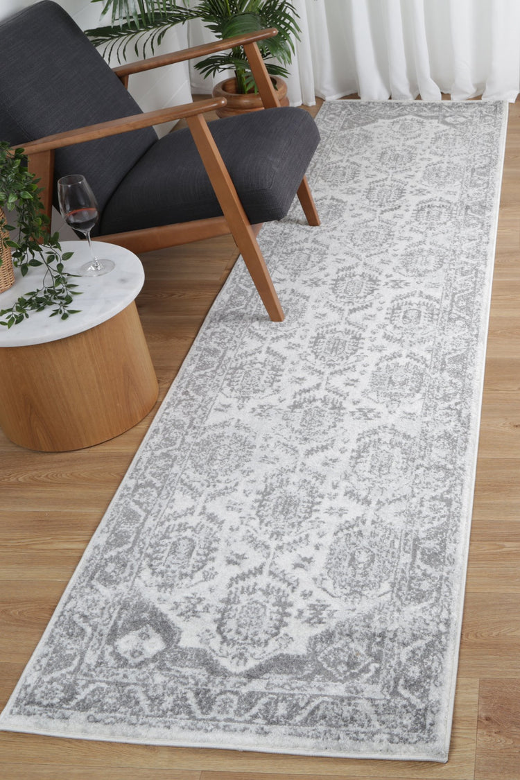 Ligures White Grey Traditional Rug