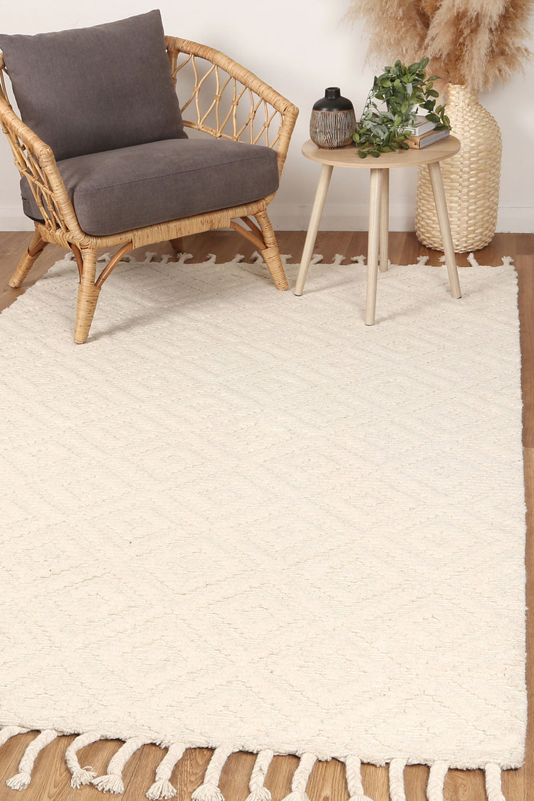 Goa Diamond Wool Blend Cream Rug