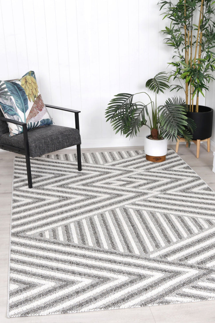 Maldives Hawk Indoor / Outdoor Grey Rug