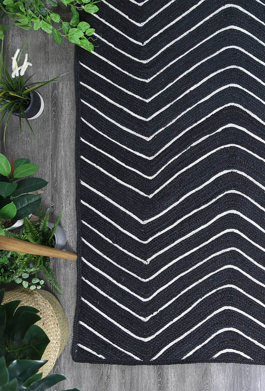 Artisan Black Natural Chevron Rug