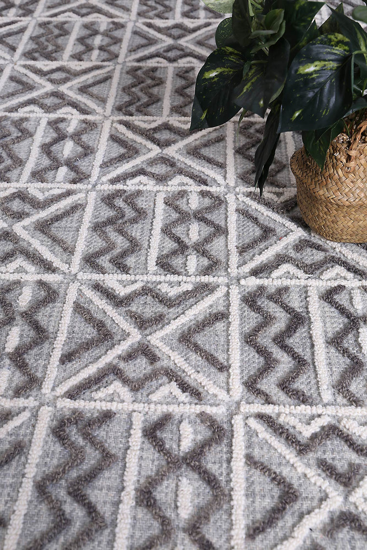 Mirabella Cordoba Grey Contemporary Rug