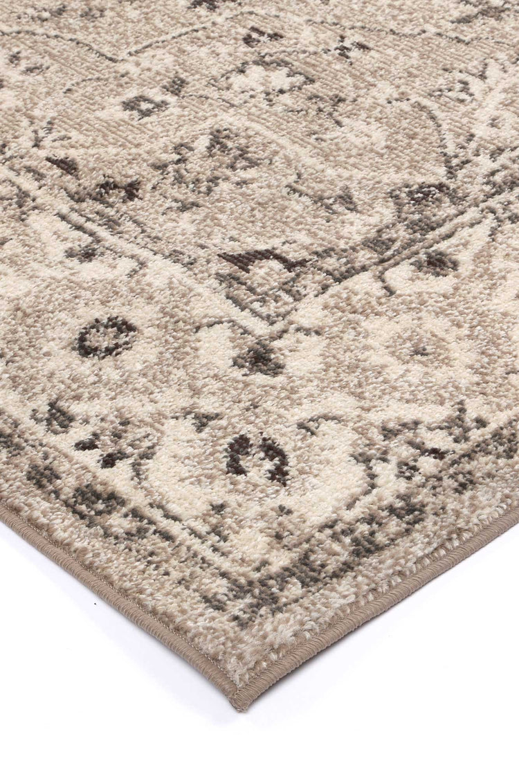 Micah Beige/White Traditional Rug